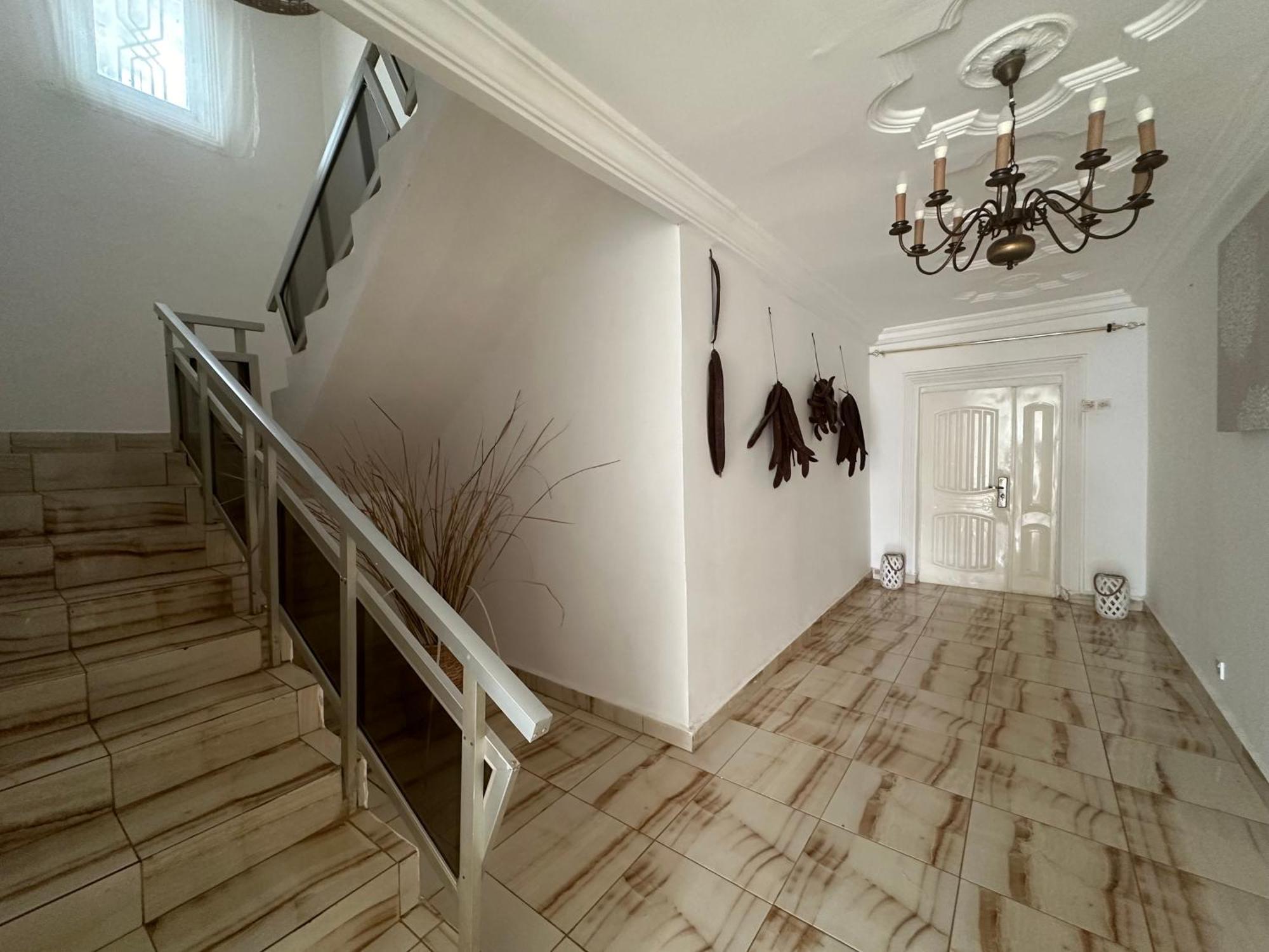 Fhs Foundation House Bijilo Екстериор снимка