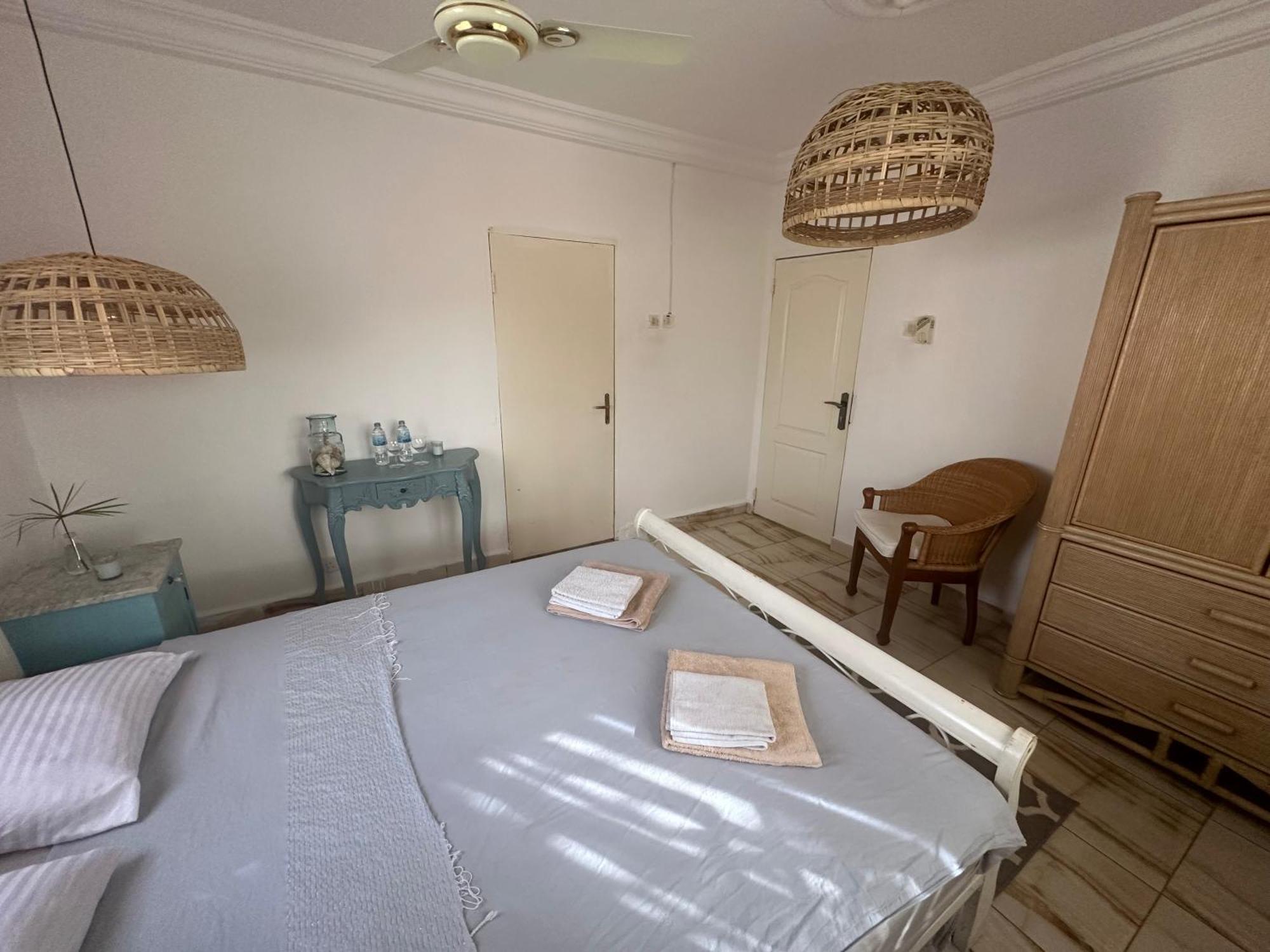 Fhs Foundation House Bijilo Екстериор снимка