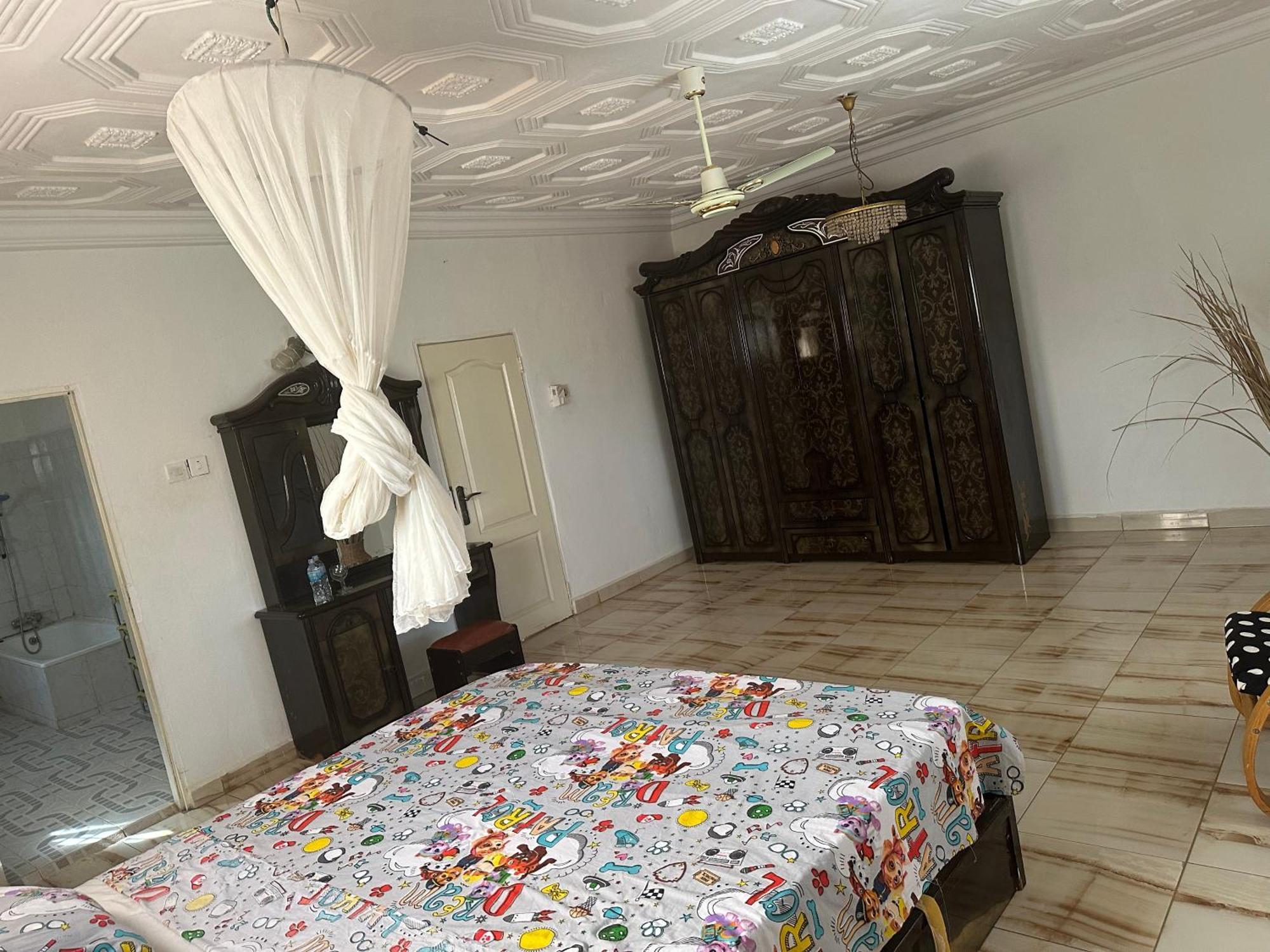Fhs Foundation House Bijilo Екстериор снимка